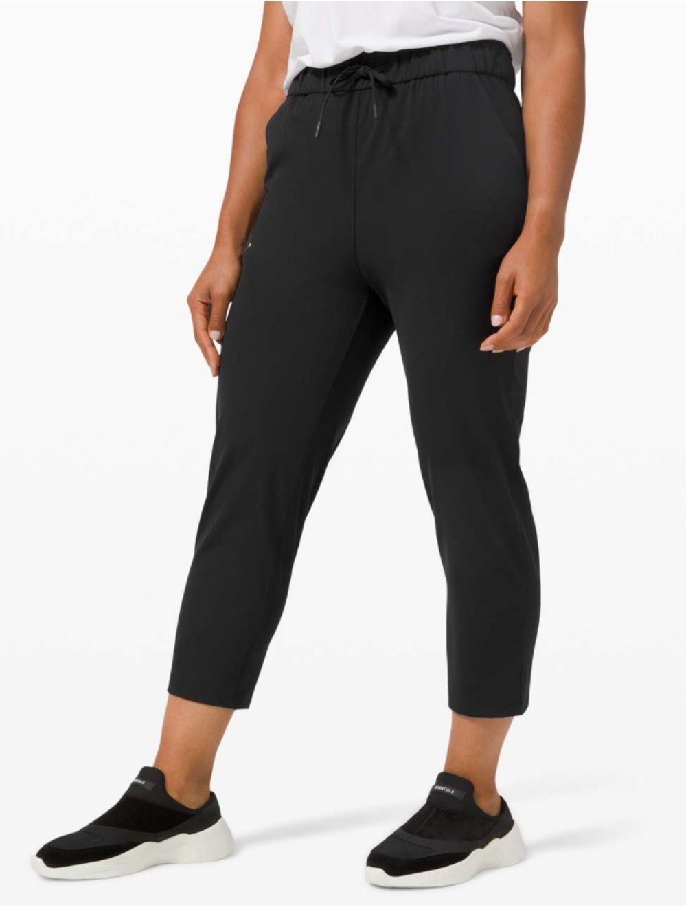 LULULEMON Keep Moving Crops Cropped Pants Relaxed Fit Black 23" Women’s Size 4